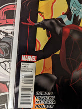 Load image into Gallery viewer, Ultimate Comics Spider-man #5 1st Miles suit
